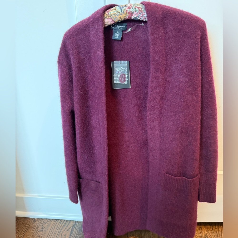 C by Bloomingdale’s cashmere duster sweater. xs. New with tags.